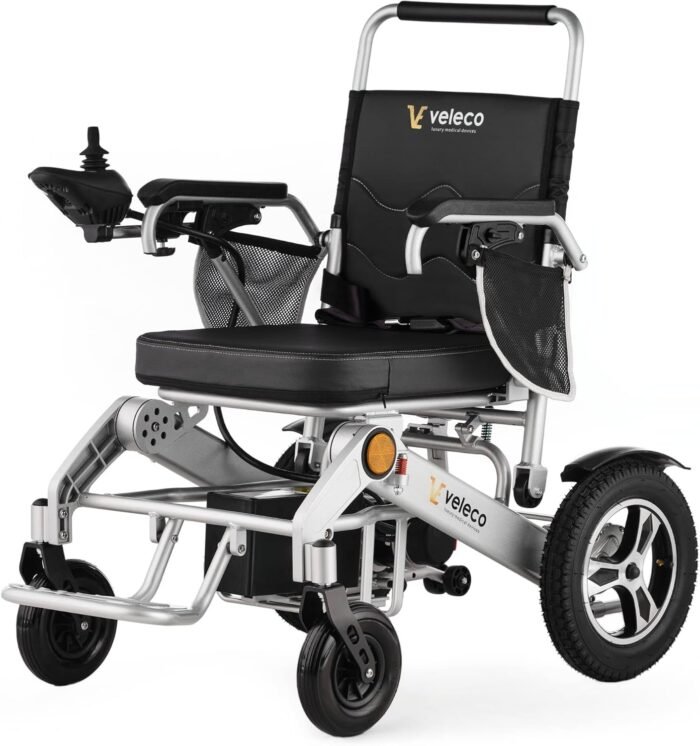 Fauteuil roulant électrique pliable et ultra léger COSMO Fauteuil roulant électrique pliable et ultra léger COSMO